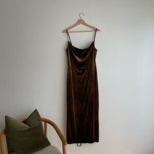 NWT Cowl Neck Green Velvet Dress Size 12